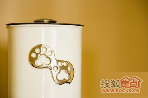可愛(ài)貓爪印上家居秀出歡樂(lè)氣氛
