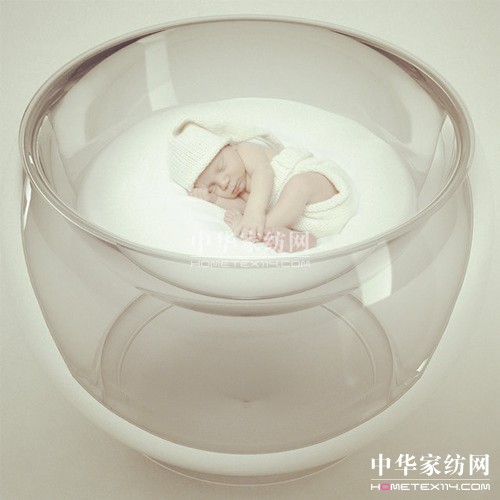 泡泡嬰兒床：讓寶寶在云朵里安睡