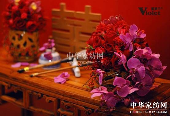 紫羅蘭家紡：甜蜜溫馨浪漫家 成雙入對(duì)看床品