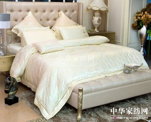 歐派家紡：婉約端莊，知性優(yōu)雅