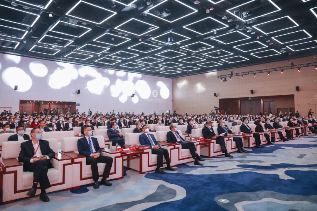 “融通成就全球價(jià)值”--2022第五屆世界布商大會(huì)啟盛大開幕！