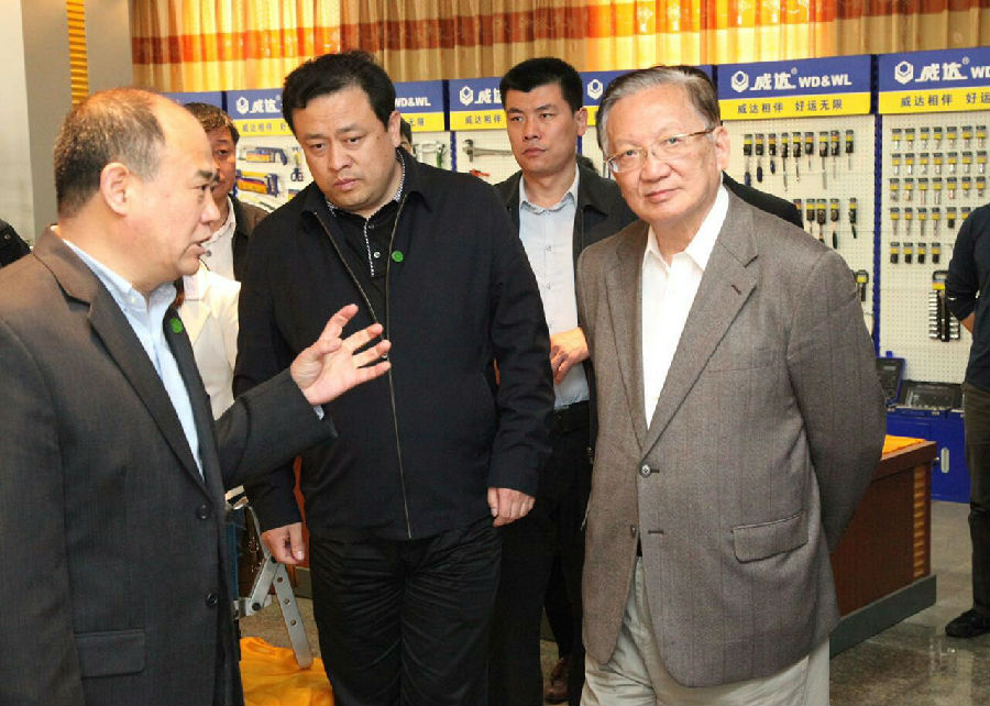 原國務(wù)委員、外交部部長唐家璇視察威力工具集團(tuán)(圖3)