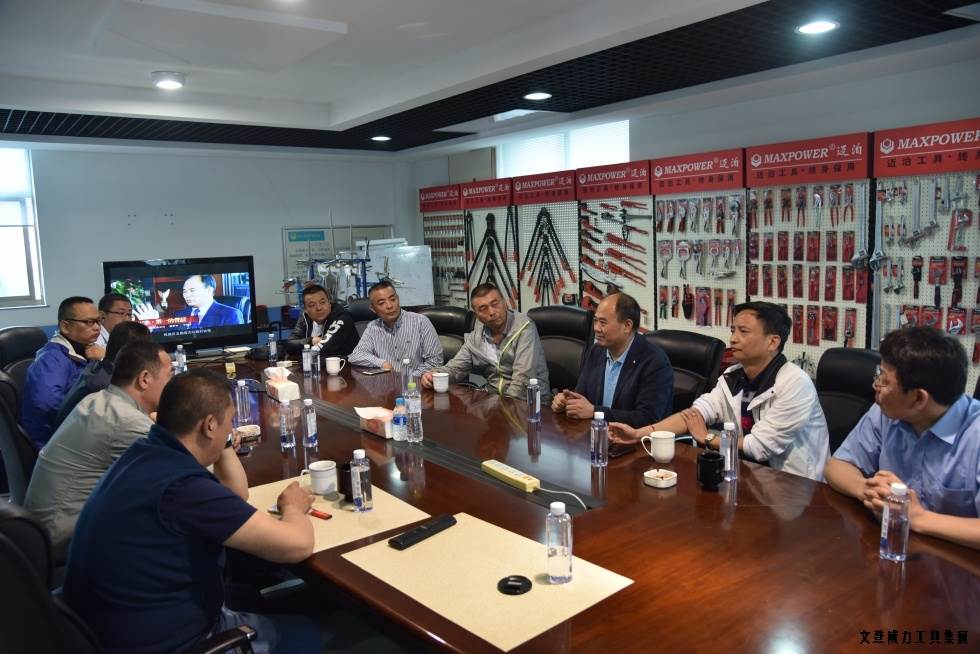 甘肅、青海優(yōu)秀經(jīng)銷(xiāo)商蒞臨威力集團(tuán)參觀考察(圖2)